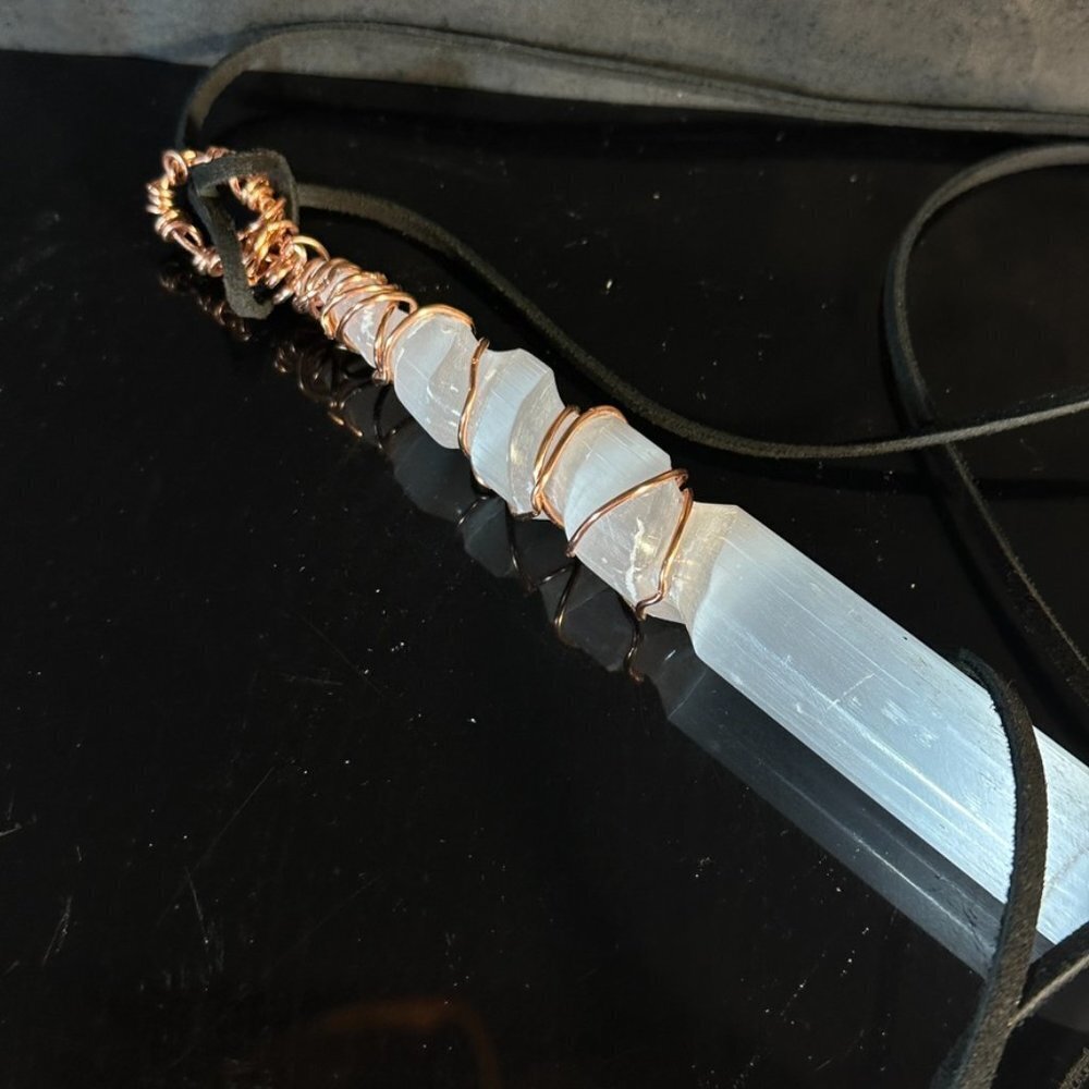 Selenite Wand Copper Necklace Leather Artisan Wire Wrapped Long Unisex Healing - Picture 5 of 8